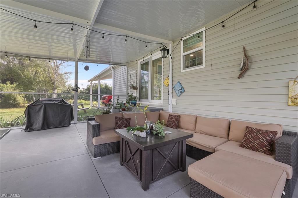 ACREAGE - Residential