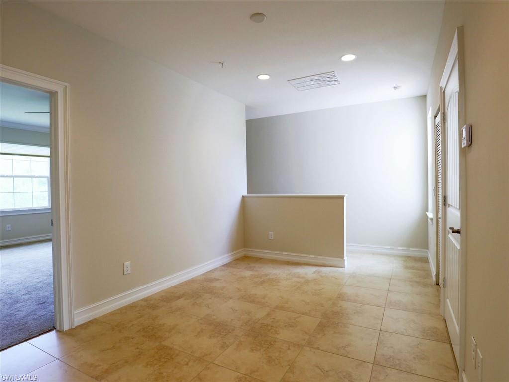 GREENWOOD VILLAS - Residential