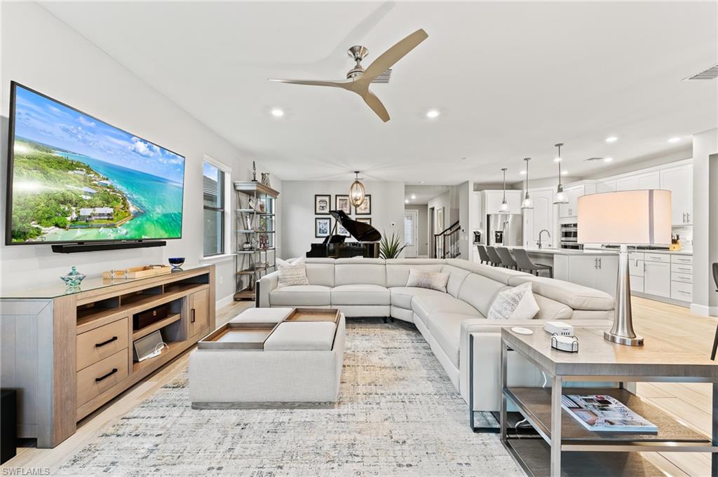 WINDING CYPRESS - Residential Lease