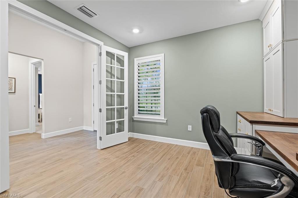 COUNTRY CLUB - Residential