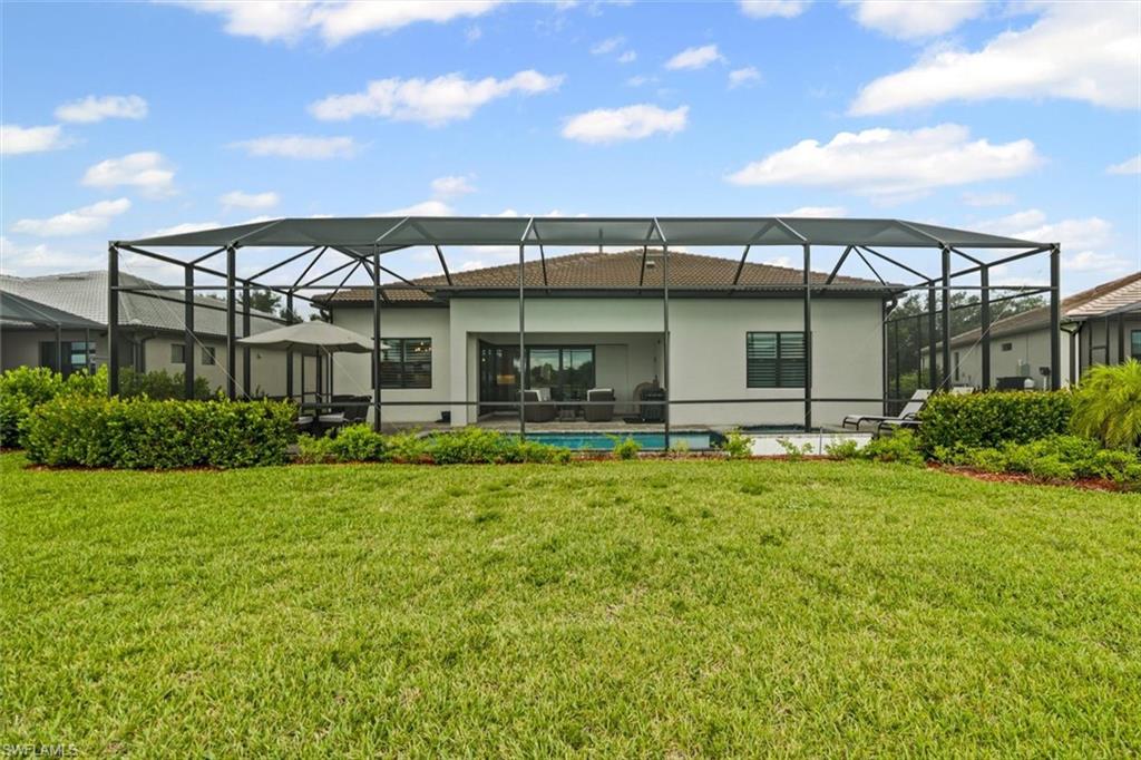 COUNTRY CLUB - Residential