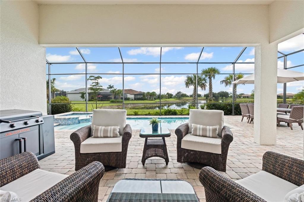 COUNTRY CLUB - Residential