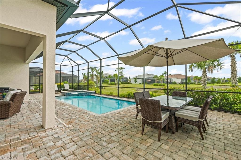 COUNTRY CLUB - Residential