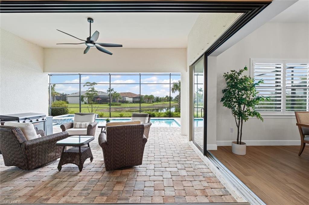 COUNTRY CLUB - Residential