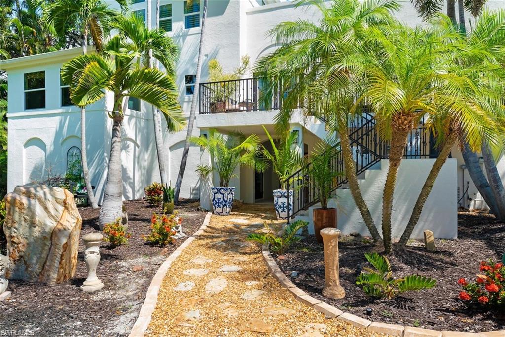 KINZIE ISLAND - Residential