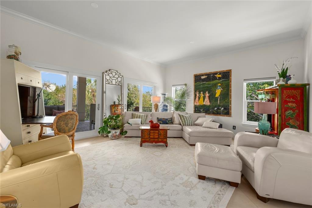 KINZIE ISLAND - Residential