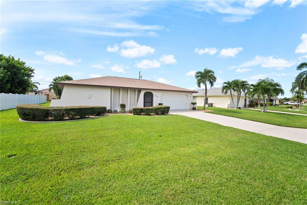 CAPE CORAL - Residential
