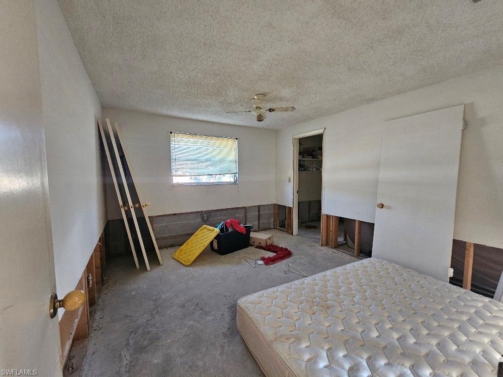 FORT MYERS SHORES - Residential