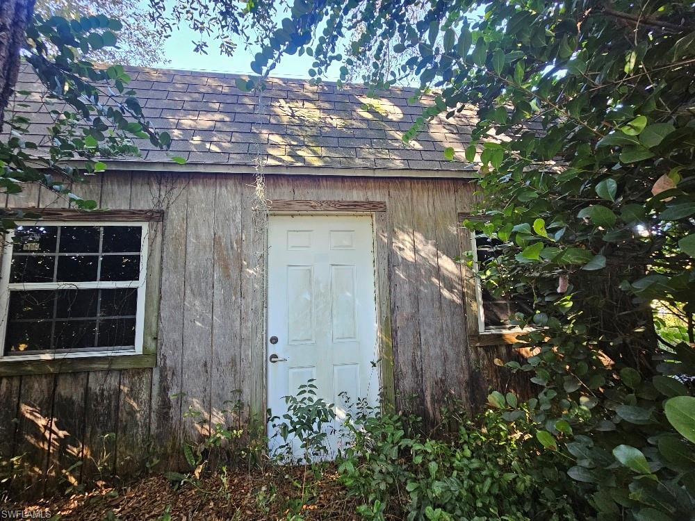 FORT MYERS SHORES - Residential