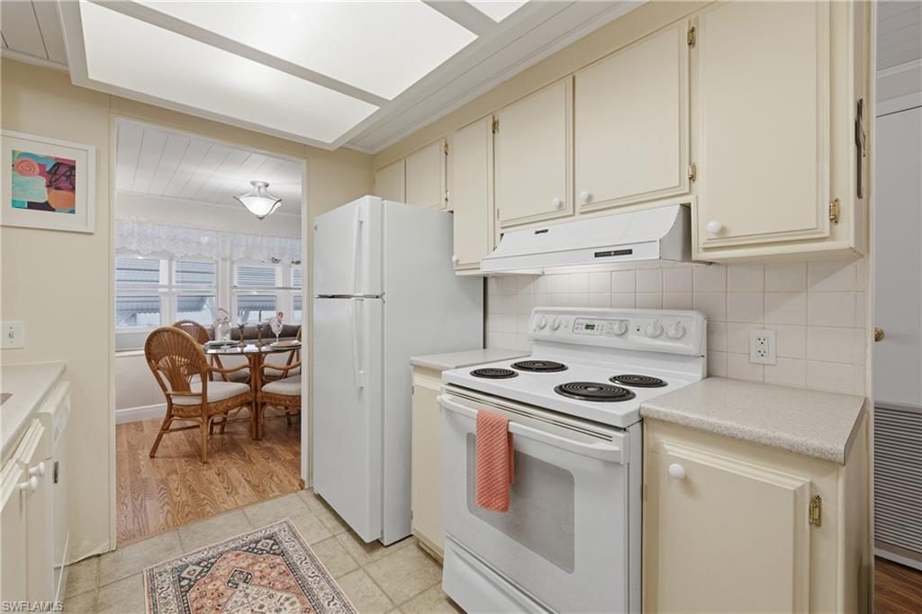 FOREST PARK MOBILE HOME - Residential