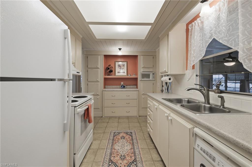 FOREST PARK MOBILE HOME - Residential