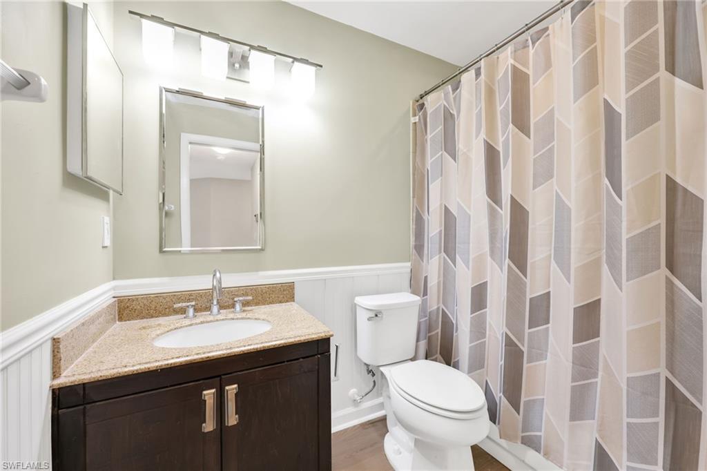 DEAUVILLE LAKE CLUB - Residential Lease