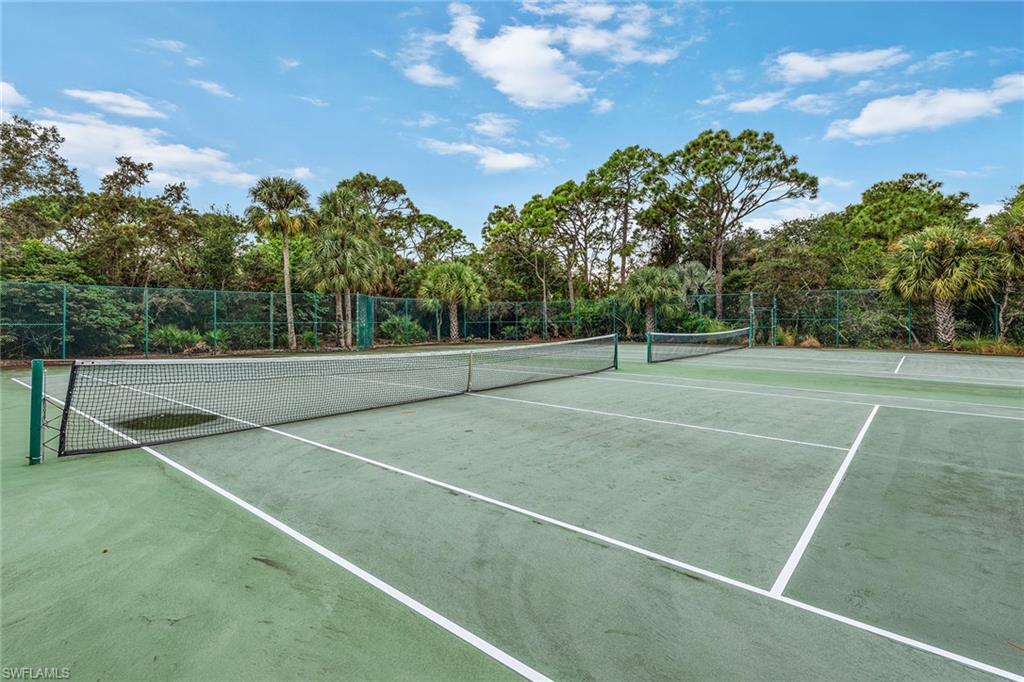 OAKWOOD CARRIAGE HOME - Residential