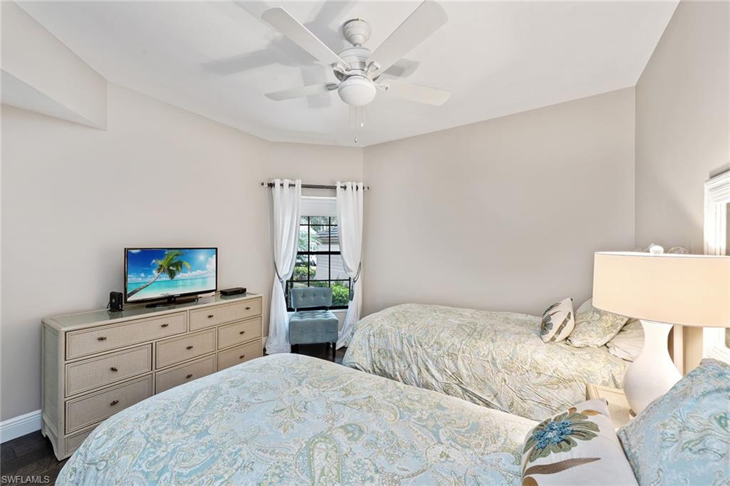 OAKWOOD CARRIAGE HOME - Residential