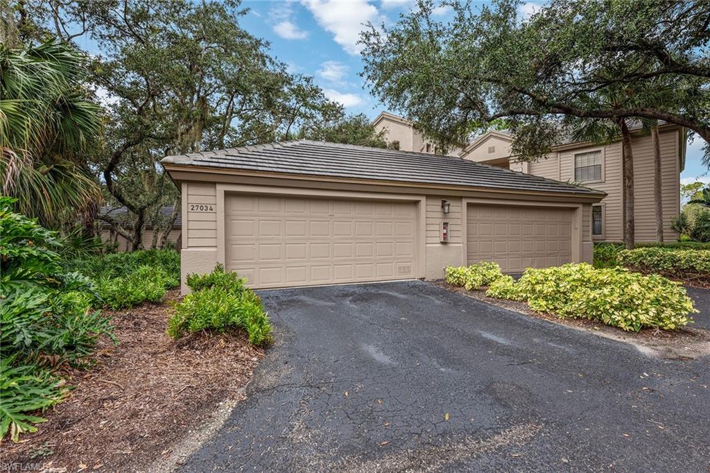 OAKWOOD CARRIAGE HOME - Residential