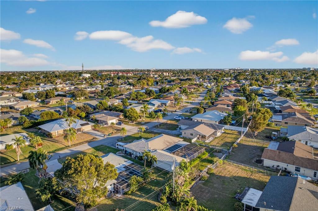 CAPE CORAL - Residential