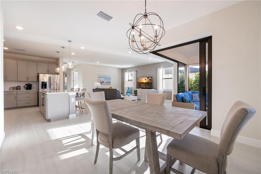 HAMPTON LAKES - Residential