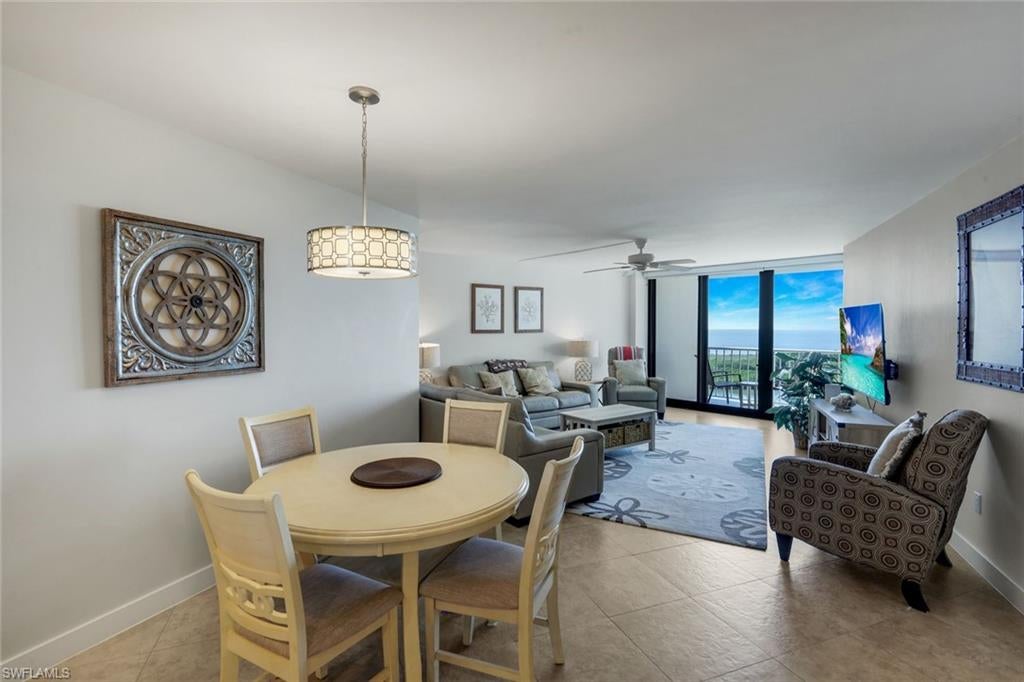 380 Seaview CT 1201
