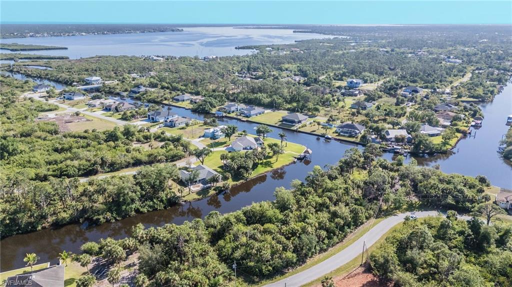 PORT CHARLOTTE - Land