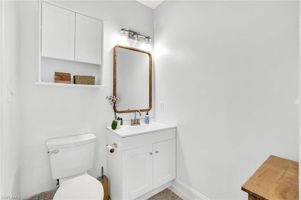 LEAWOOD LAKES - Residential