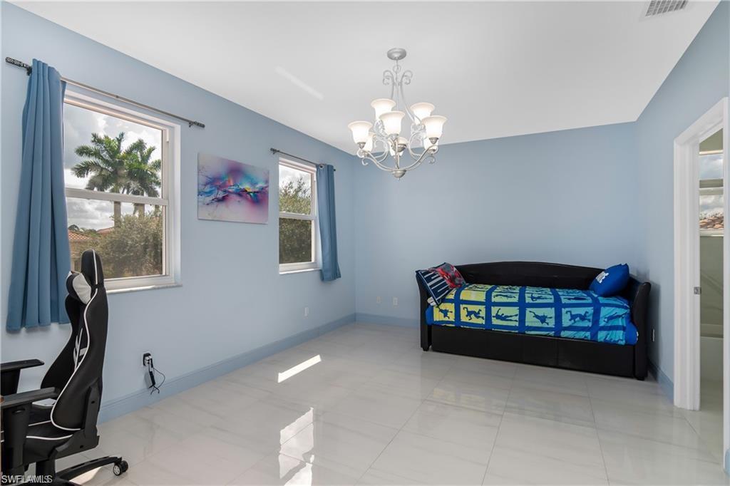 VALENCIA COUNTRY CLUB - Residential