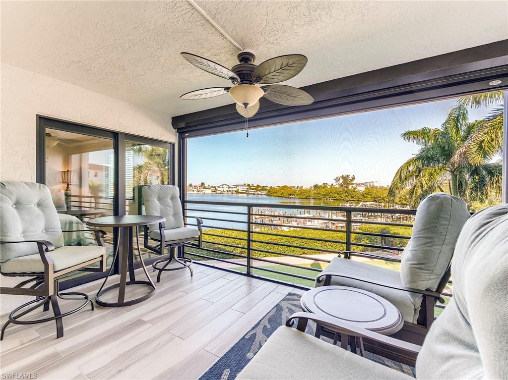 HICKORY HARBOUR - Residential