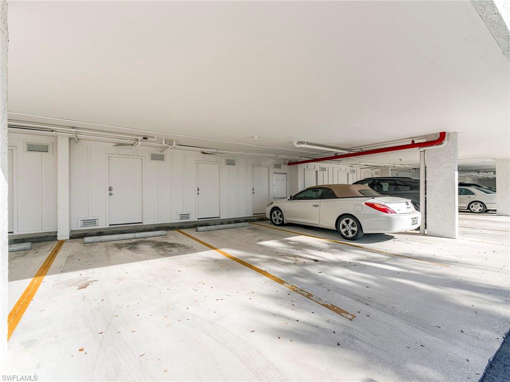 HICKORY HARBOUR - Residential