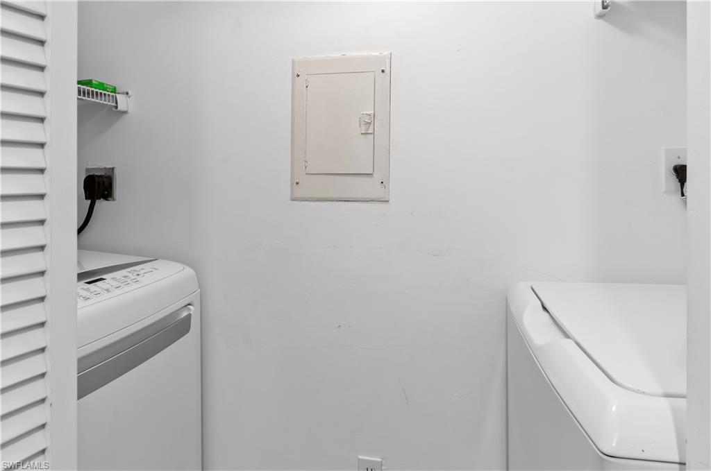 HIGH POINT COUNTRY CLUB - Residential Lease