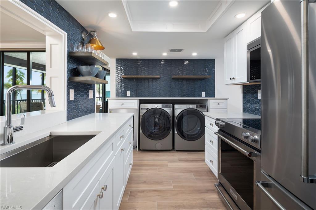 BAYSHORES - Residential Lease