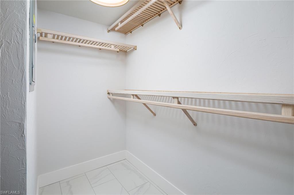 BAYSHORES - Residential Lease