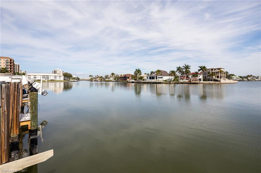 BAYSHORES - Residential Lease