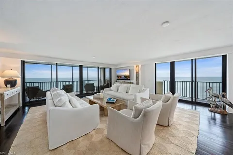 10951 Gulf Shore Dr Unit 1105, Naples, FL 34108 - #: 225028823