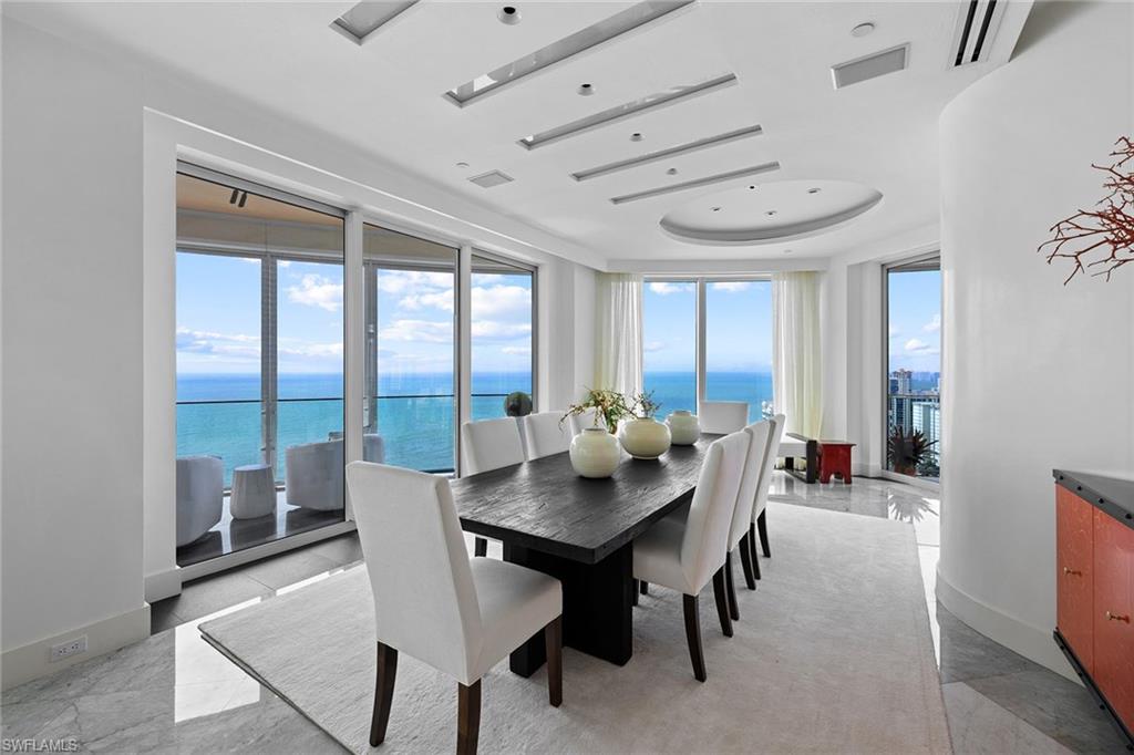 REGENT - Residential