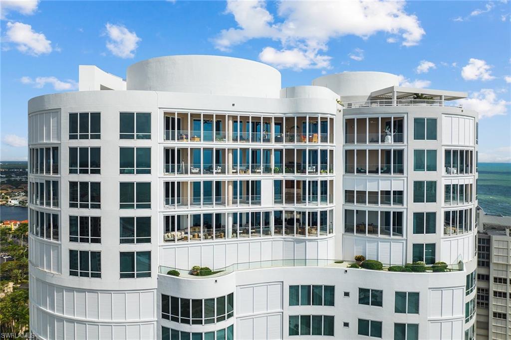 REGENT - Residential