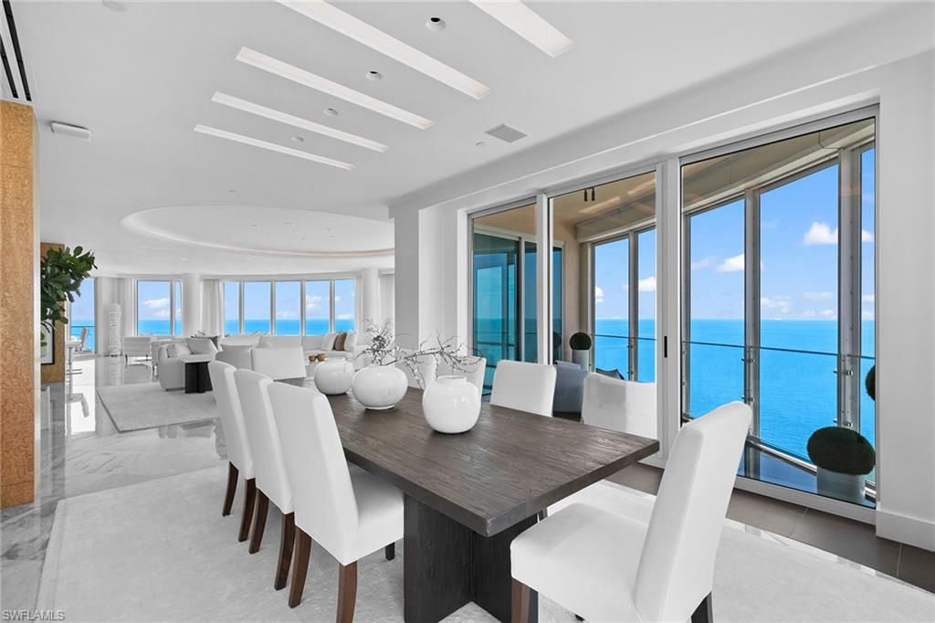 REGENT - Residential