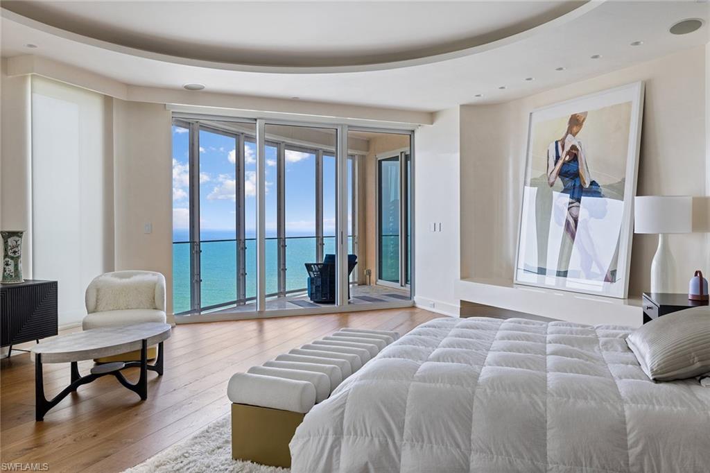 REGENT - Residential