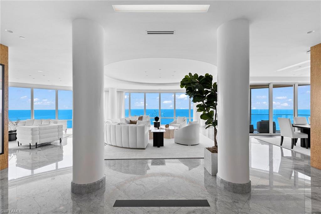 REGENT - Residential