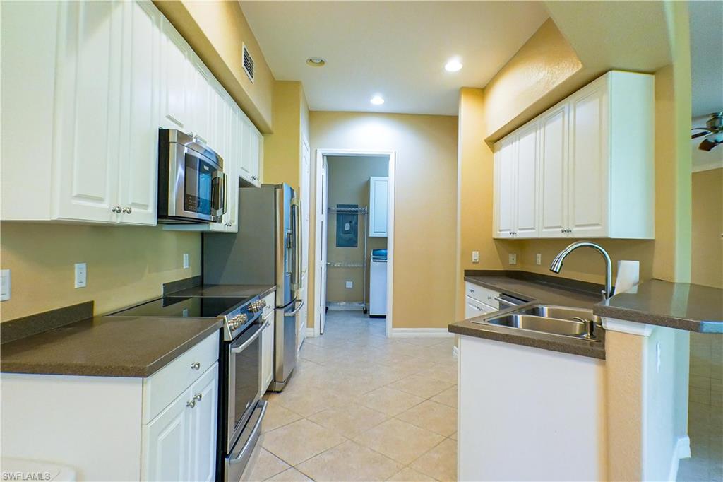 JONATHANS BAY - Residential Lease