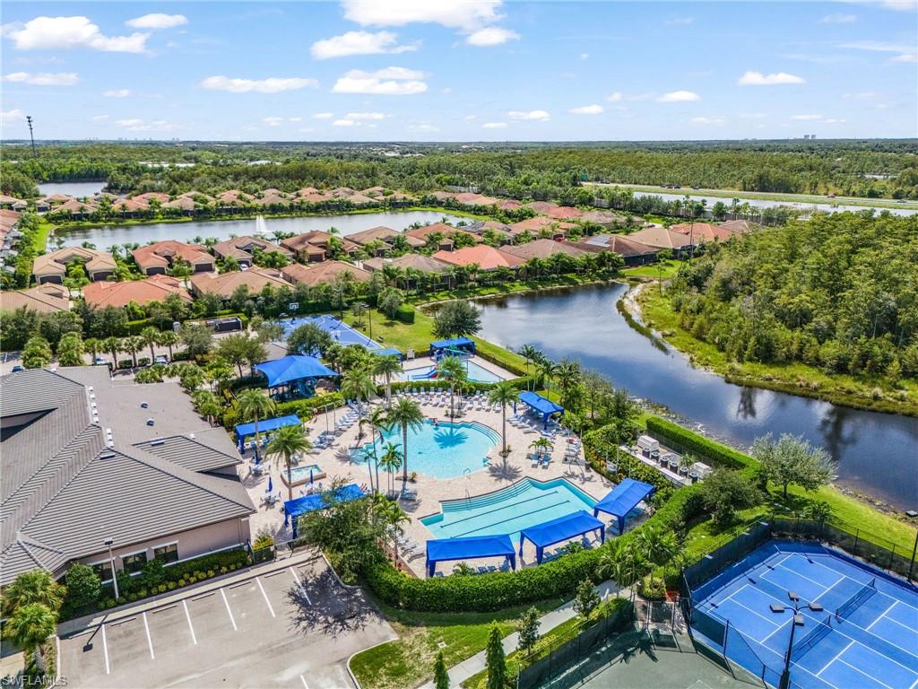 MARINA BAY - Residential