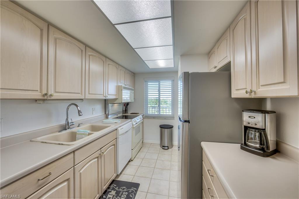 LEONARDO ARMS BEACH CLUB - Residential