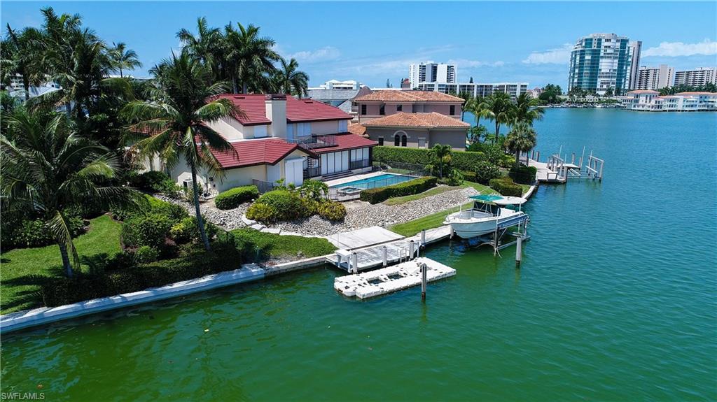 MOORINGS - Residential