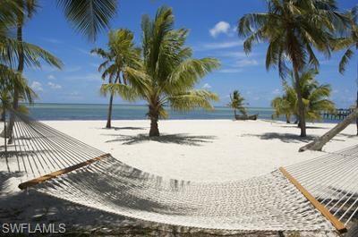 ISLAND WALK - Residential