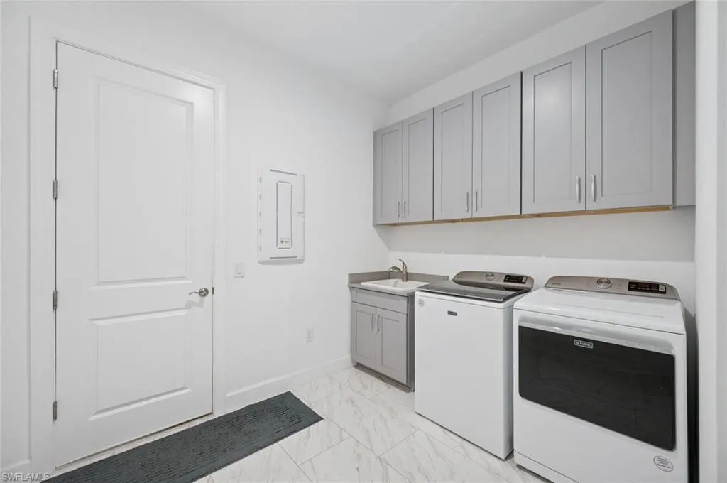 Naples, Florida 34114, United States, 3 Bedrooms Bedrooms, ,3 BathroomsBathrooms,Residential,Active,132610