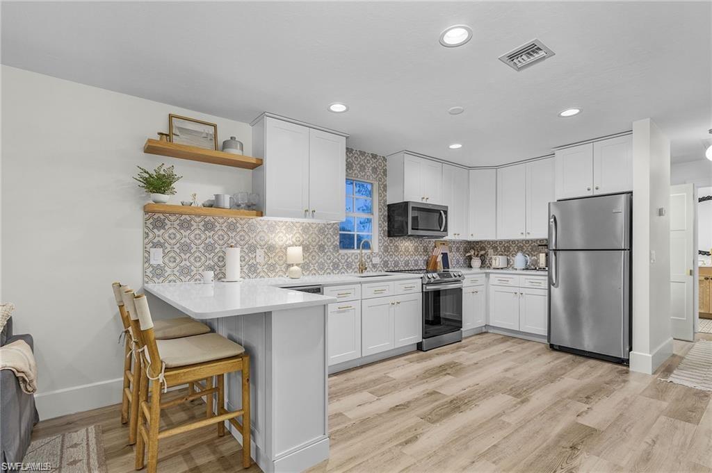 OAKES ESTATES - Residential