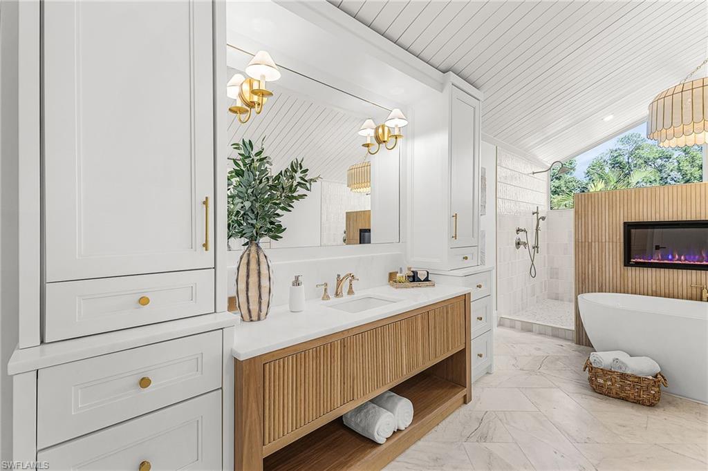 OAKES ESTATES - Residential