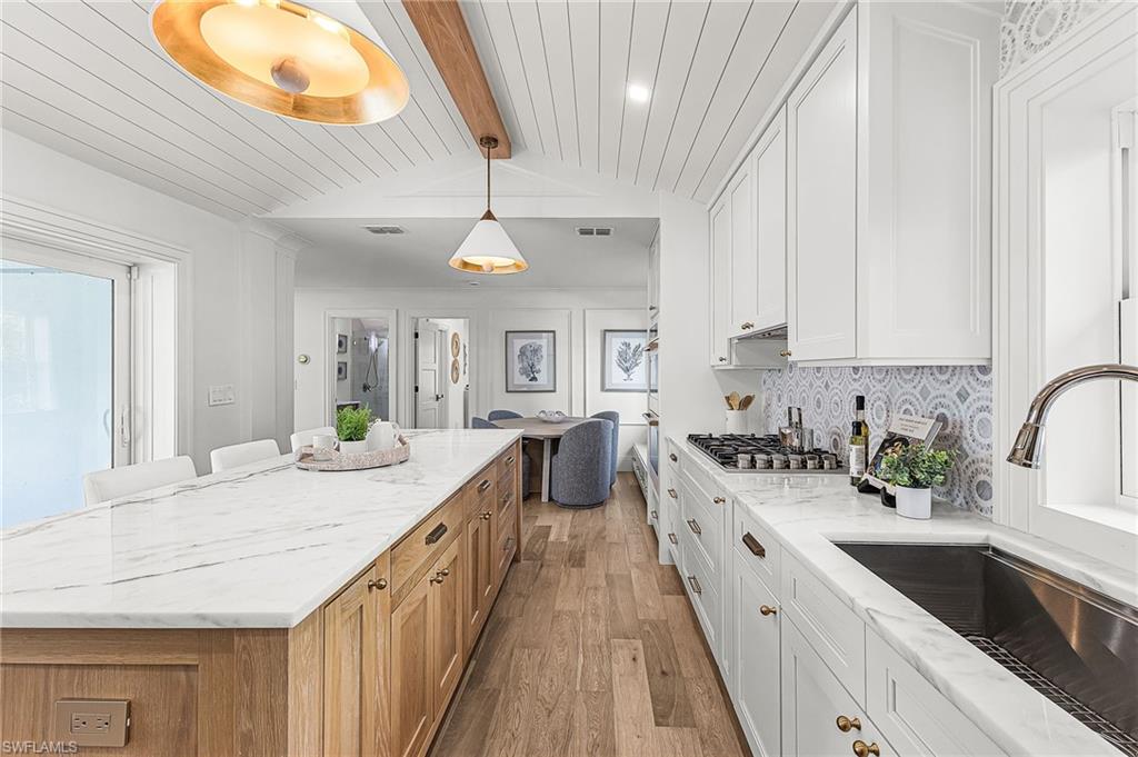 OAKES ESTATES - Residential