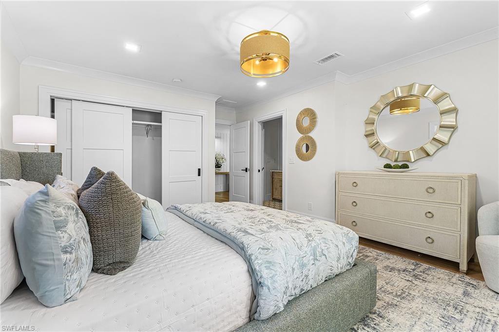 OAKES ESTATES - Residential