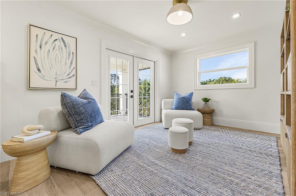 OAKES ESTATES - Residential