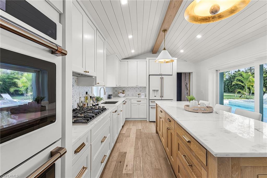 OAKES ESTATES - Residential