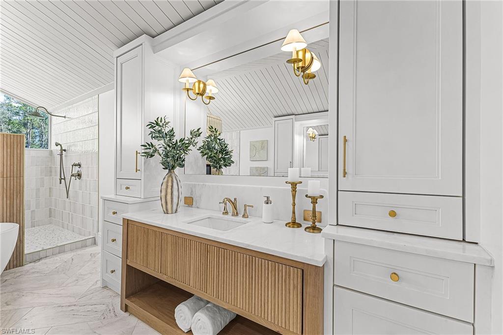 OAKES ESTATES - Residential